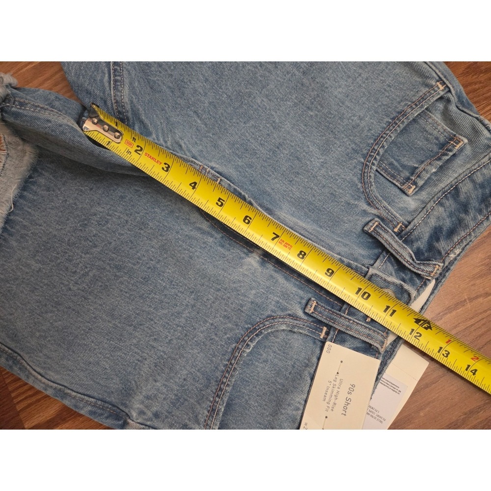 Hollister 90s Short Womens 000 W23 Ultra High Rise Denim Cut Off Blue 5 Inseam - Picture 6 of 7